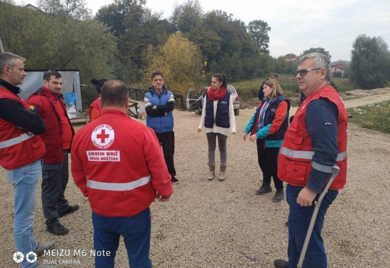 Crveni križ na terenu - Crveni križ grada Mostara o muzeju, pružanju pomoći i odbijanju 