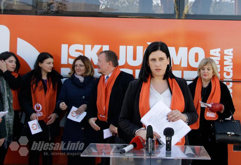 Narančasti autobus stigao u Mostar: Svaka druga žena doživjela neki oblik nasilja