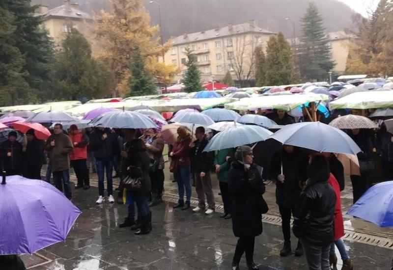 Prosvjed u Travniku - Mirno okupljanje građana Novog Travnika zbog sinoćnje prometne nesreće 