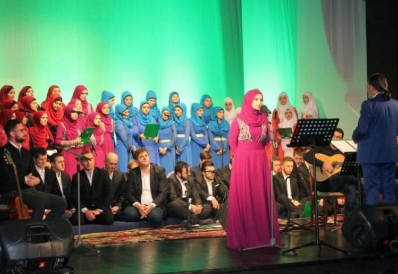 Koncert ilahija i kasida u Mostaru  - Koncertom ilahija završena manifestacija 