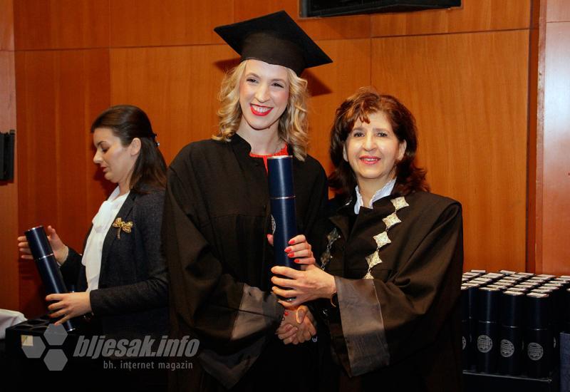Promocija studenata Ekonomskog fakulteta Sveučilišta u Mostaru  - Mostar: 225 ekonomista primilo  diplome 