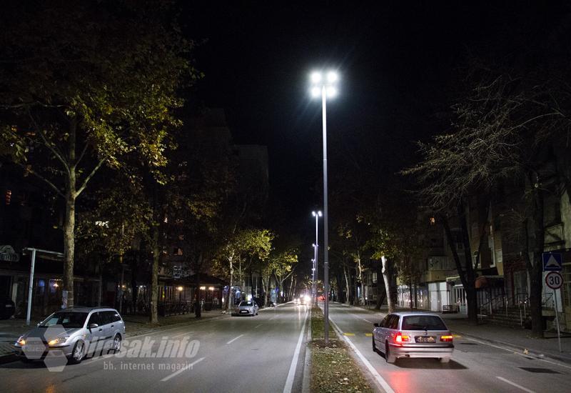 Grad Mostar apelira: Ne kradite poklopce sa stupova javne rasvjete 
