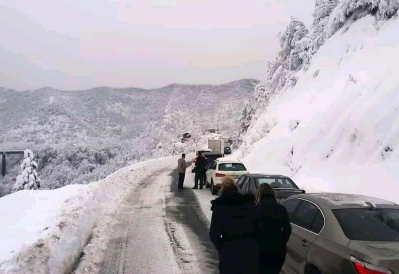 Prometni kolaps u Donjoj Jablanici - Civilna zaštita upozorava: Odmah poduzeti preventivne mjere u zaštiti od prirodne nesreće!