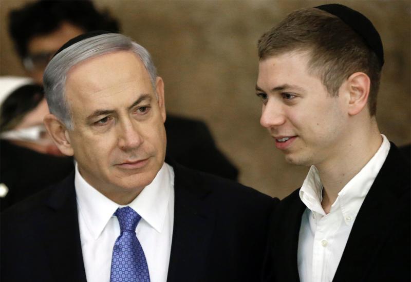 Yair Netanyahu s ocem Benjaminom  - Facbook radi ove sporne objave blokirao sina izraelskog premijera
