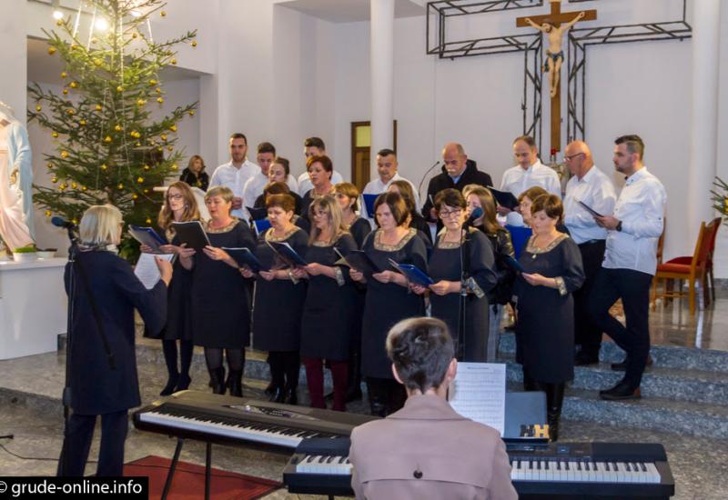 14. adventsko-božićni koncert  - Tihaljina: Održan tradicionalni 14. adventsko-božićni koncert  