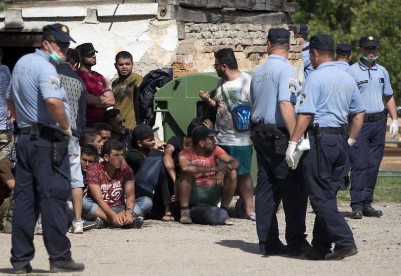 Migranti pretukli i opljačkali mladića 