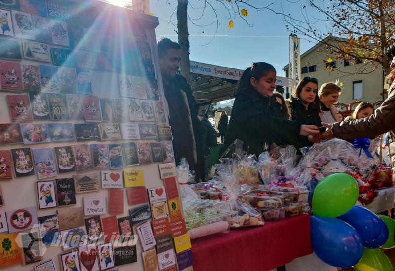 Zimski bazar u Mostaru  - Djeca ujedinila kreativne snage na Zimskom bazaru u Mostaru