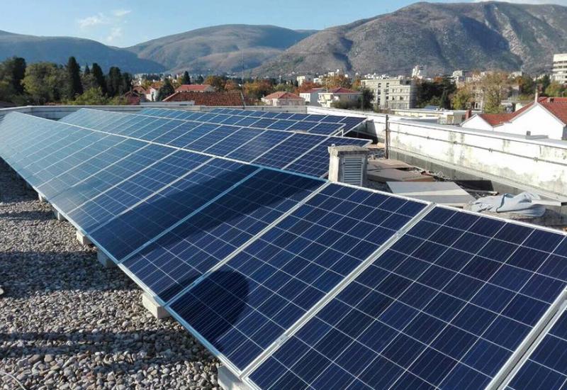 Solarni paneli na krovu Doma zdravlja Mostar - Mostarski Dom zdravlja sam proizvodi električnu energiju