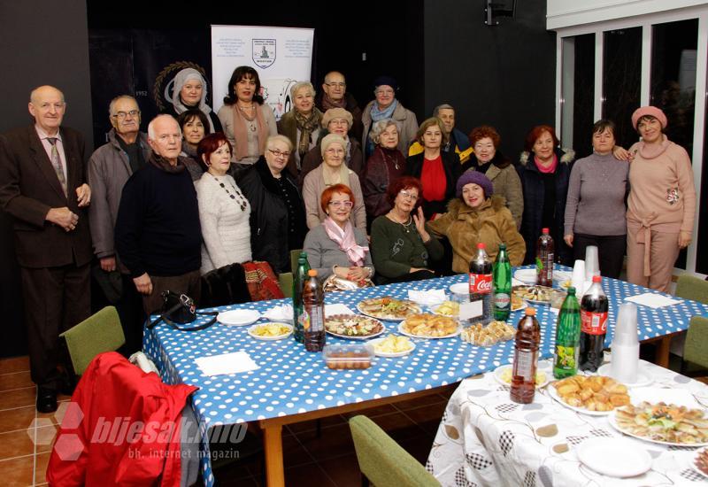 Stari i novi članovi proslavili 20 godina postojanja Gradskog zbora Mostar 