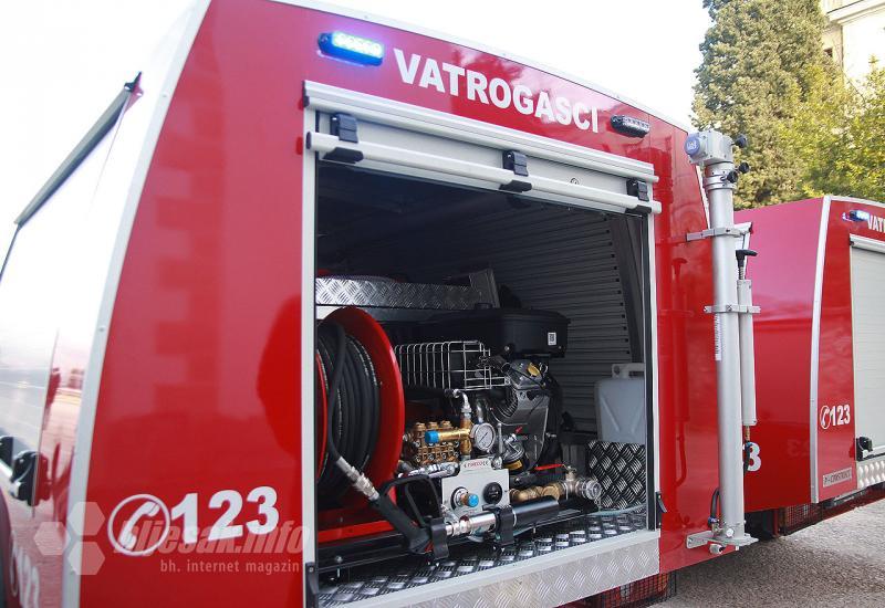 Višenamjensko vatrogasno vozilo VW Transporter T6 - Vatrogascima u ŽZH uručena nova vozila vrijedna 600.000 KM
