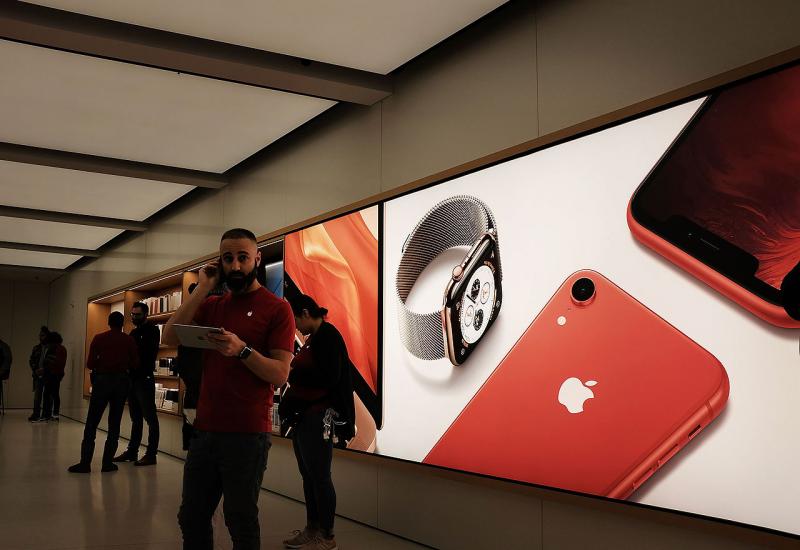 Apple u blagdanskoj sezoni bilježi prihod 7% manji od očekivanja