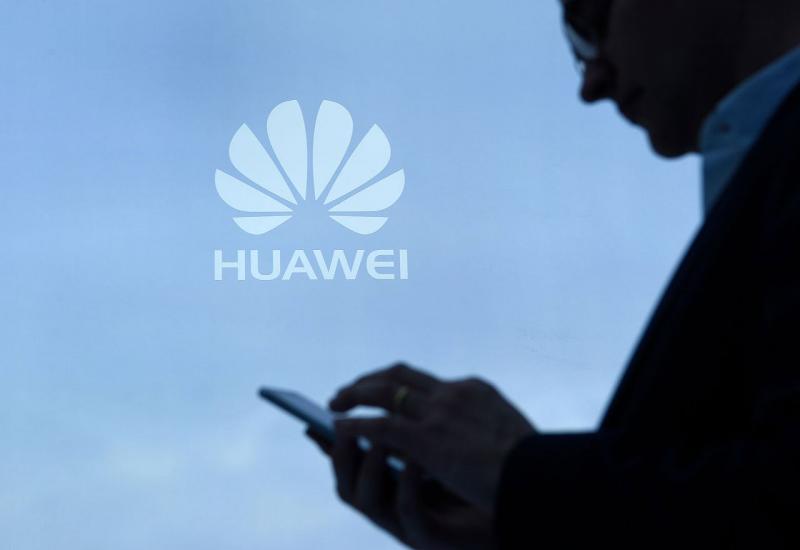 Zbog ''tvitanja'' s iPhonea nastradala dva zaposlenika Huaweia