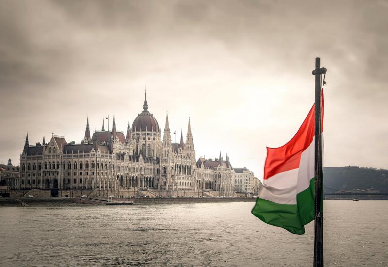 Mađarska 1. rujna zatvara granice za strance