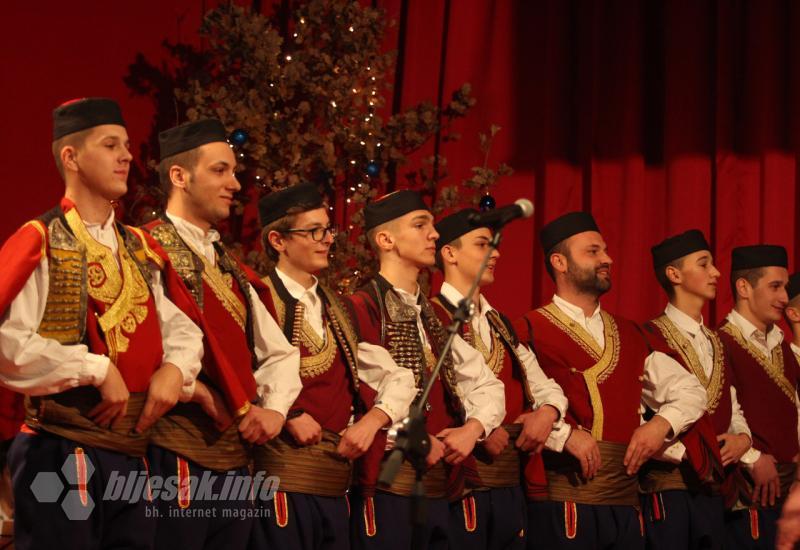 KUD ''Alat'' koncertom čestitao pravoslavni Božić u Čapljini