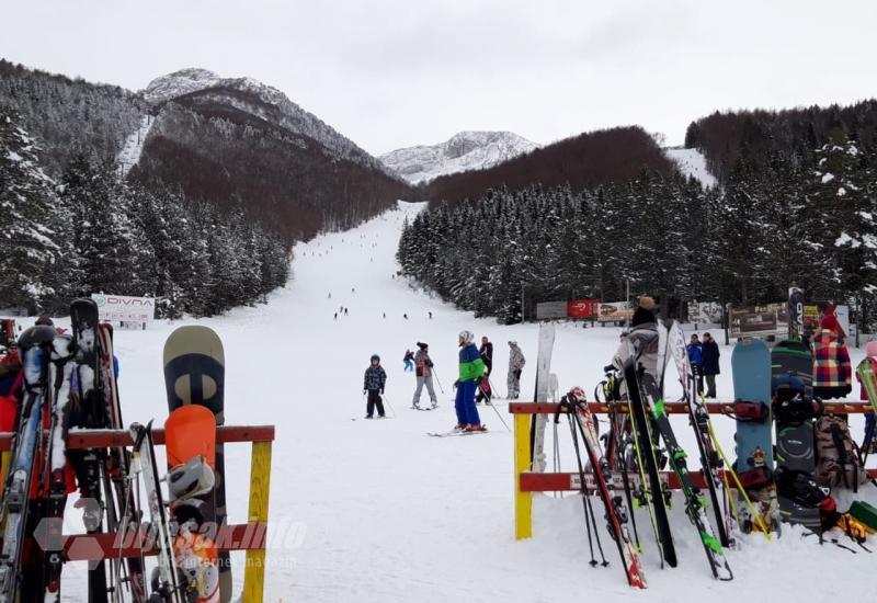 Turisti na Blidinju - Blidinje: Zimska sezona i više nego uspješna