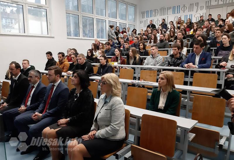 Ruski veleposlanik u BiH Peter Ivancov na Filozofskom fakultetu Sveučilišta u Mostaru - Ne treba se pitati ili NATO ili Rusija