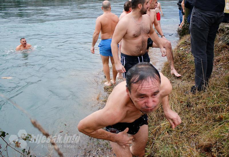 I Mostar plivao za časni krst - Ortiješ: Osmogodišnjak osvojio zlatnik!