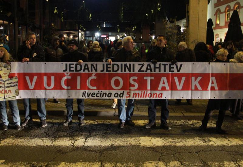 VIDEO | Jedan od pet milijuna u Beogradu: Vučiću, pozivamo te da abdiciraš!