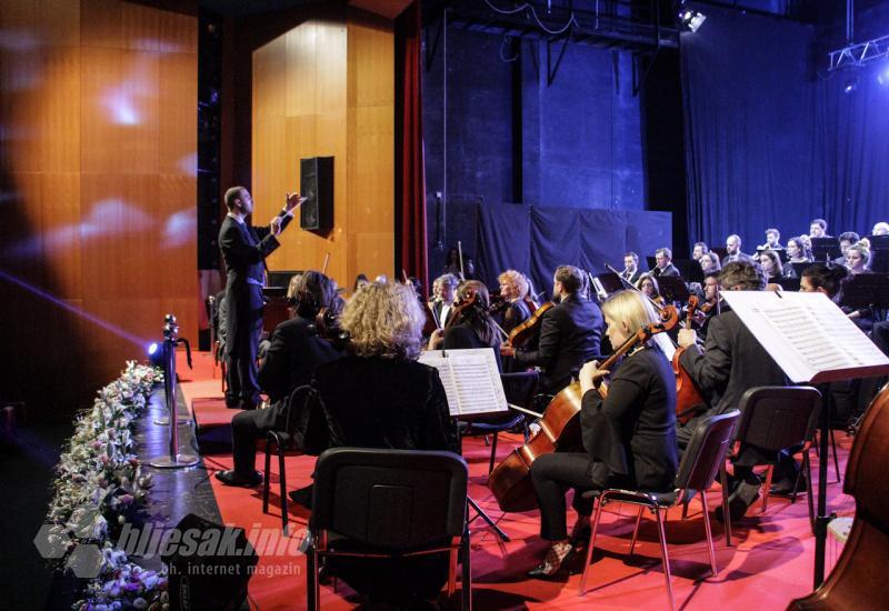 Održan ''Novogodišnji koncert'' Simfonijskog orkestra Mostar