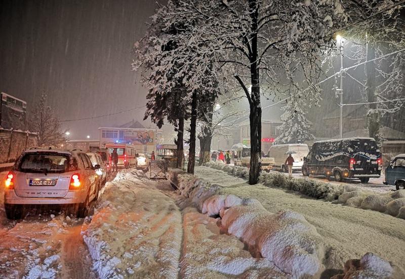 FOTO | Ovako izgleda Jablanica zametena u snijeg