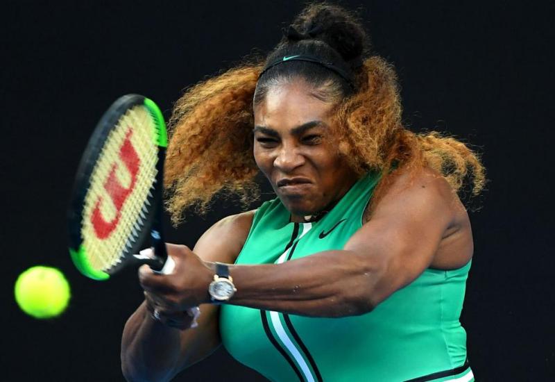 Serena nezgodno stala pa ispala: Kraj za legendarnu američku tenisačicu!