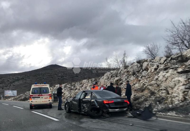 Na vozilima je nastala materijalna šteta - Mostar - Široki Brijeg: Žestok sudar Mercedesa i Audija