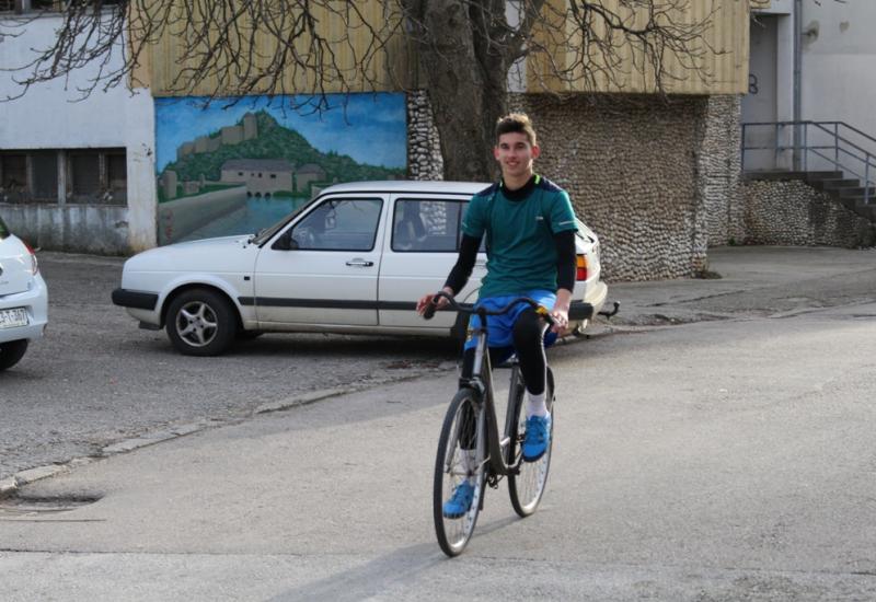 Dobar dan za vožnju bicikla - Što ti je Hercegovina: Proljeće u siječnju
