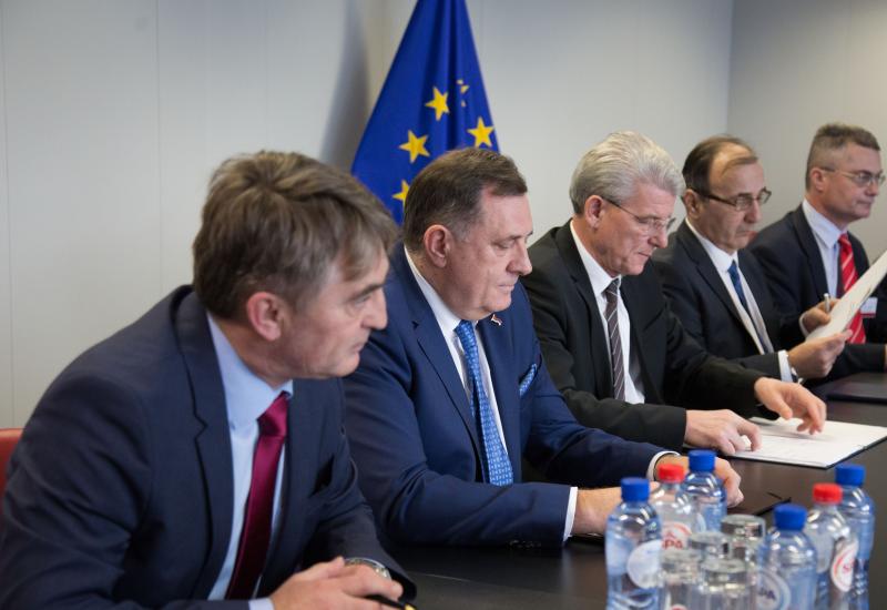 Sastanak u Bruxellesu - Predsjedništvo u Bruxellesu: Kandidatski status do studenog