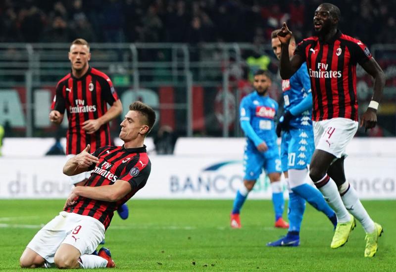 Milan - Napoli (Krystzof Piatek) - Piatek zabio dva pogotka i odveo Milan u polufinale