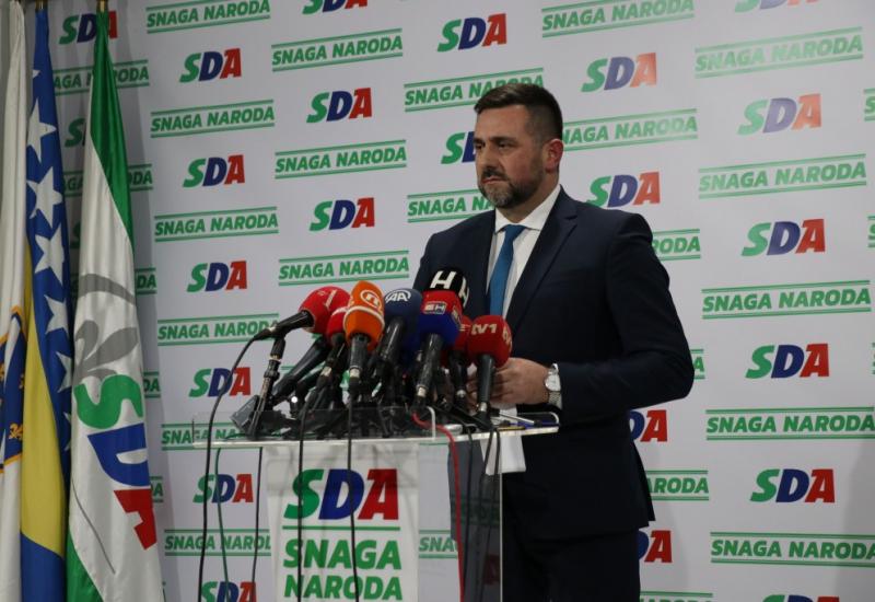 Ramić predložio izbacivanje HDZ-a i SNSD-a iz Vijeća ministara