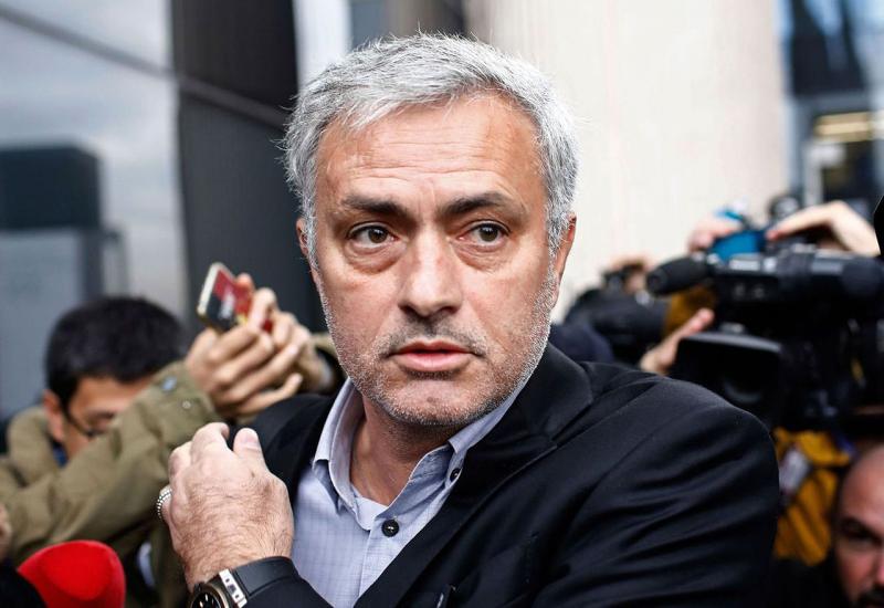 Mourinho prihvatio kaznu od godinu dana za utaju poreza