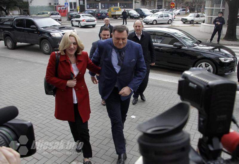 Dodik i Cvijanović pomilovali sedam osoba