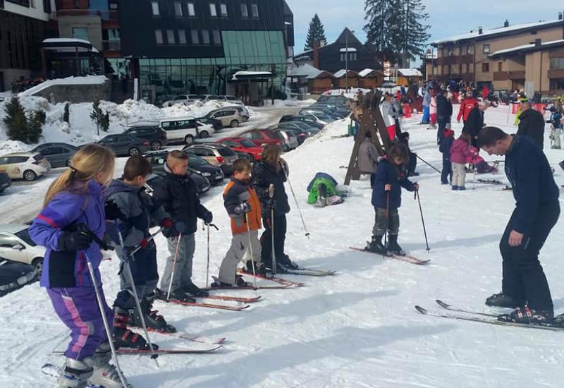  Ski vikend na Vlašiću za djecu iz župa Drvar i Bos. Grahovo