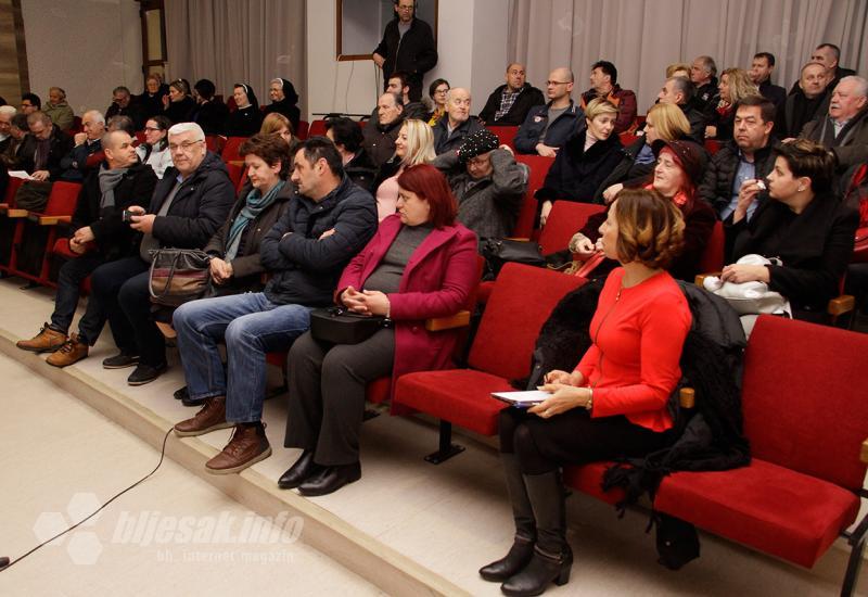 Istinom do pomirbe | U Mostaru održana književno-glazbena večer 