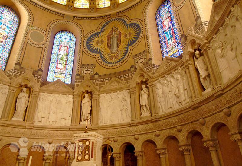 Detalj iz katedrale - Szeged: Nema mjesta za sivilo i teške boje