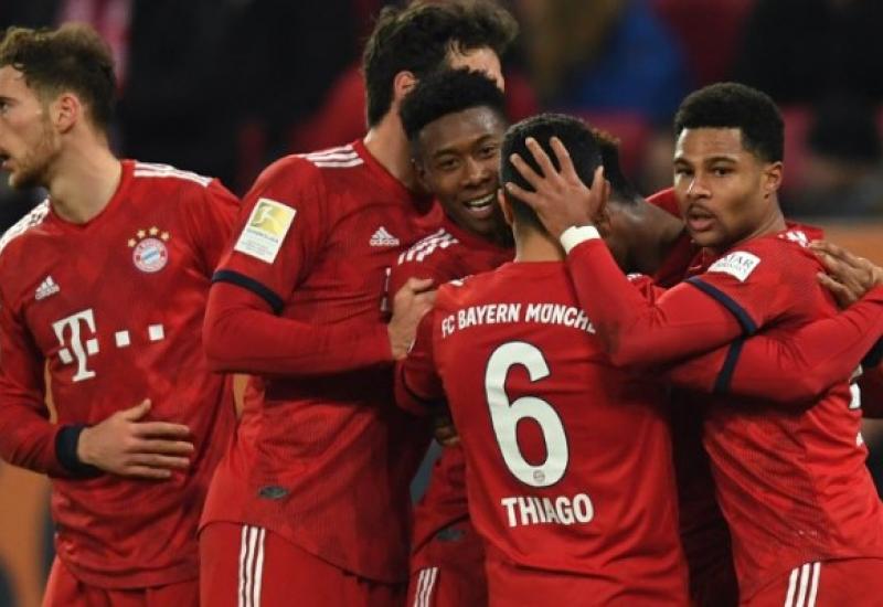 Slavlje nakon utakmice - Bayern se izvukao u ludoj utakmici s  Augsburgom