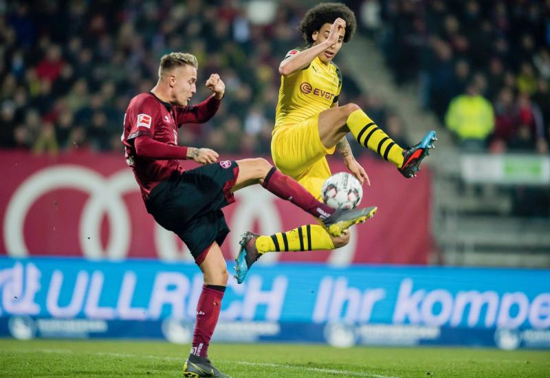 Borussia Dortmund kiksala kod fenjeraša, Bayern sve bliže