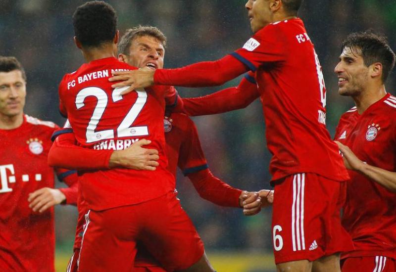 Bayern pregazio M'gladbach i sustigao Dortmund na vrhu!
