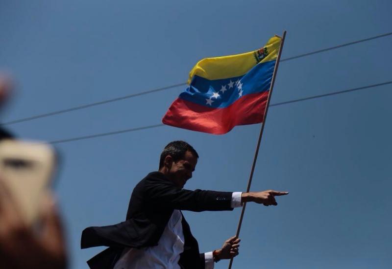 Juan Guaido se vratio u Venezuelu