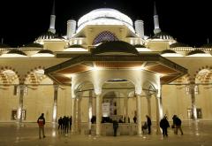 Najveća novoizgrađena džamija u Turskoj otvorena za vjerske obrede