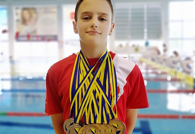 APK Zrinjski Mostar - Državno prvenstvo u plivanju – 63 medalja i pregršt osobnih rekorda