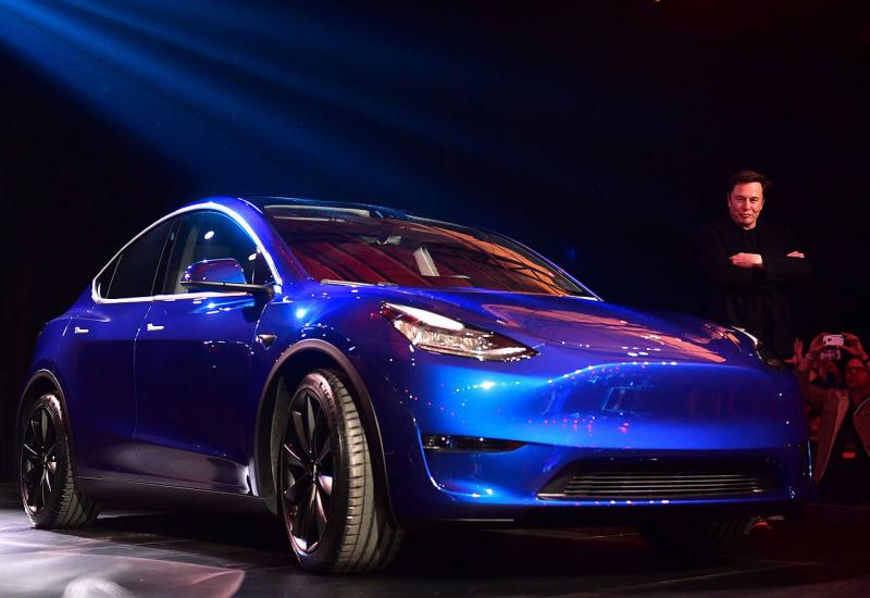 Elon Musk predstavio najvažniji Teslin automobil do sada