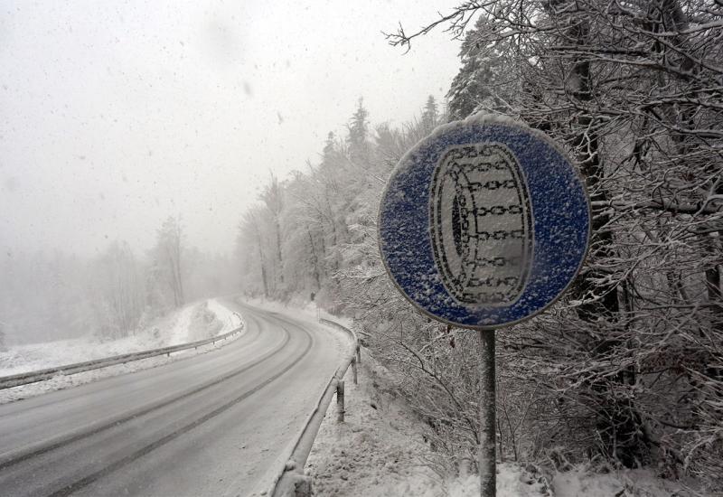 Hrvatska: Zbog sniježne vijavice zatvorena državna cesta
