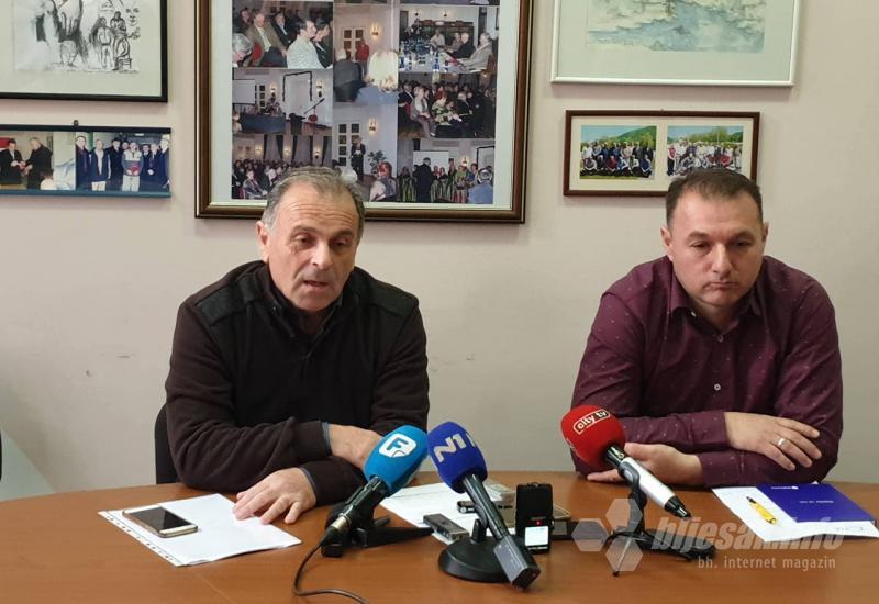Konferencija za medije Udruženja logoraša Mostar - Udruženje logoraša Mostar obilježilo 25. godišnjicu od raspuštanja logora 