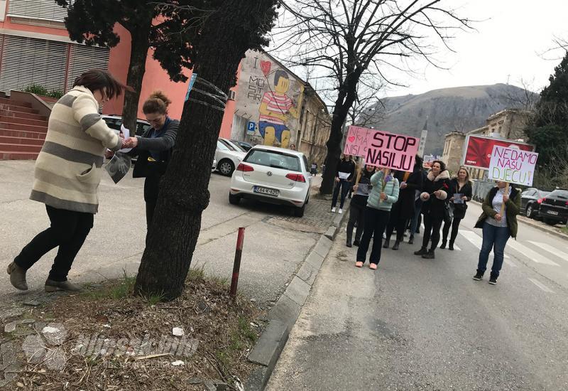 Druga prosvjedna šetnja mostarskih mama - Nova šetnja majki u Mostaru