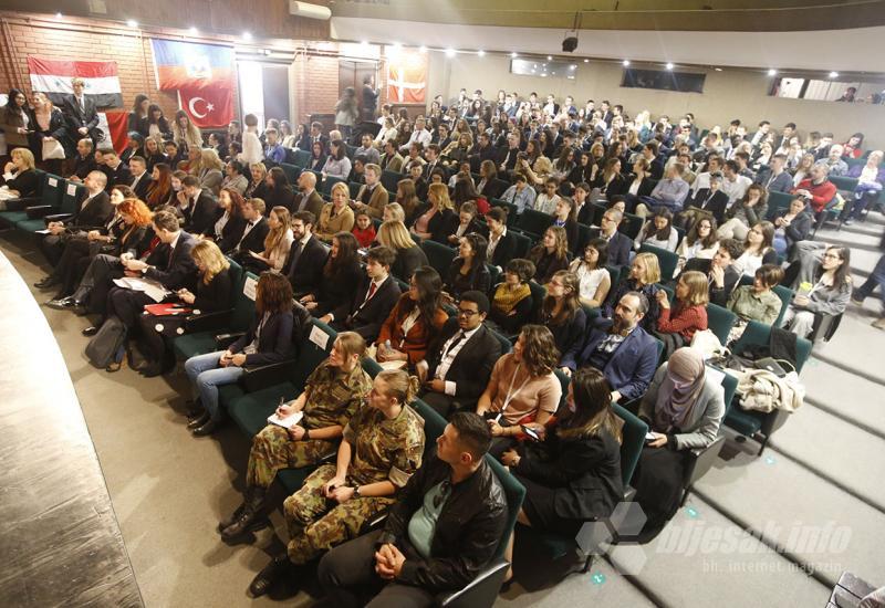 Otvaranje MostarMUN konferencije - O svjetskim temamam u Mostaru: 