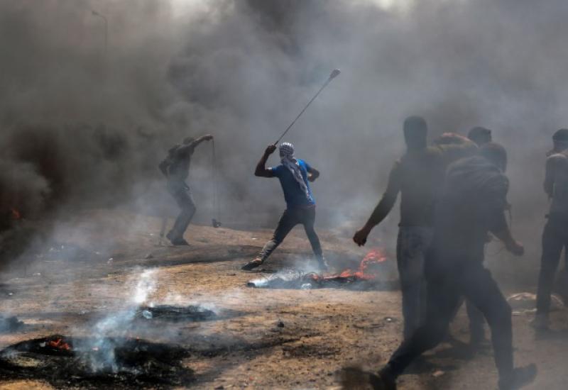 Izraelci ubili dvojicu i ranili 55 Palestinaca tijekom protesta u pojasu Gaze