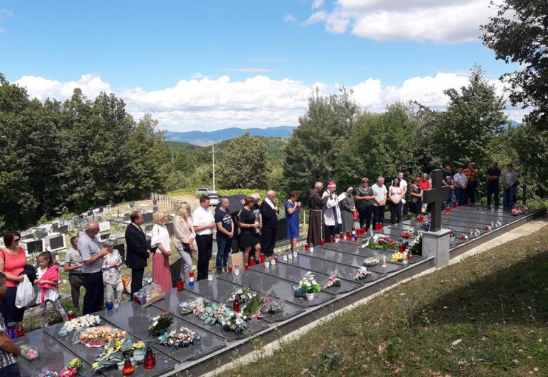 Selo izbrisanoga imena - 29 godina od pokolja u Briševu 