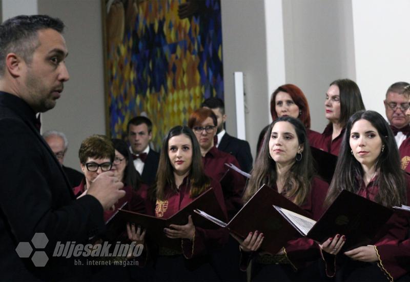 Zbor ''Zoranić'' iz Zadra i čapljinski zbor koncertom zatvorili Dane sjećanja