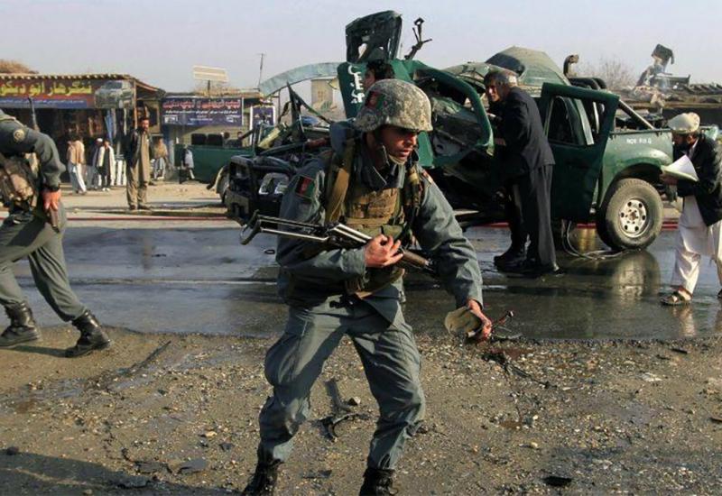 U talibanskom napadu u Helmandu ubijena 33 afganistanska vojnika i policajca
